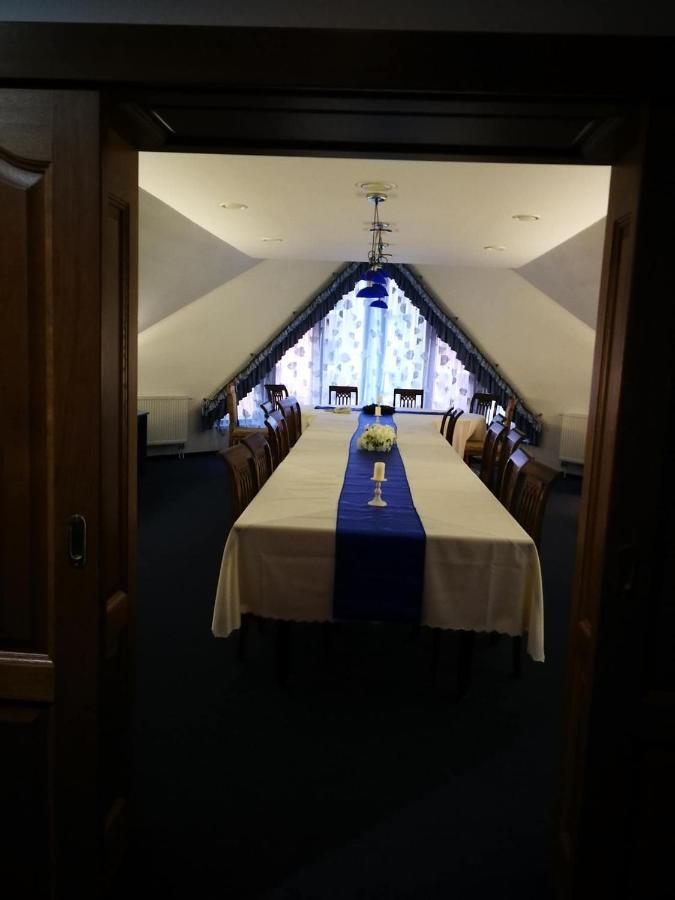 Hotel Mladost Lipany Extérieur photo